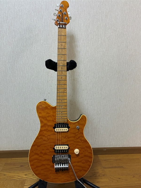 MUSICMAN AXIS-EX GOLDの画像